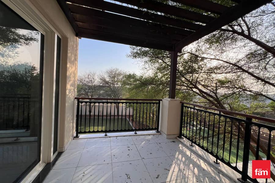 SPECIOUS, BRIGHT, UPGRADED, BIG PLOT - Image 8