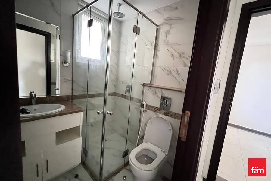 SPECIOUS, BRIGHT, UPGRADED, BIG PLOT - Image 12