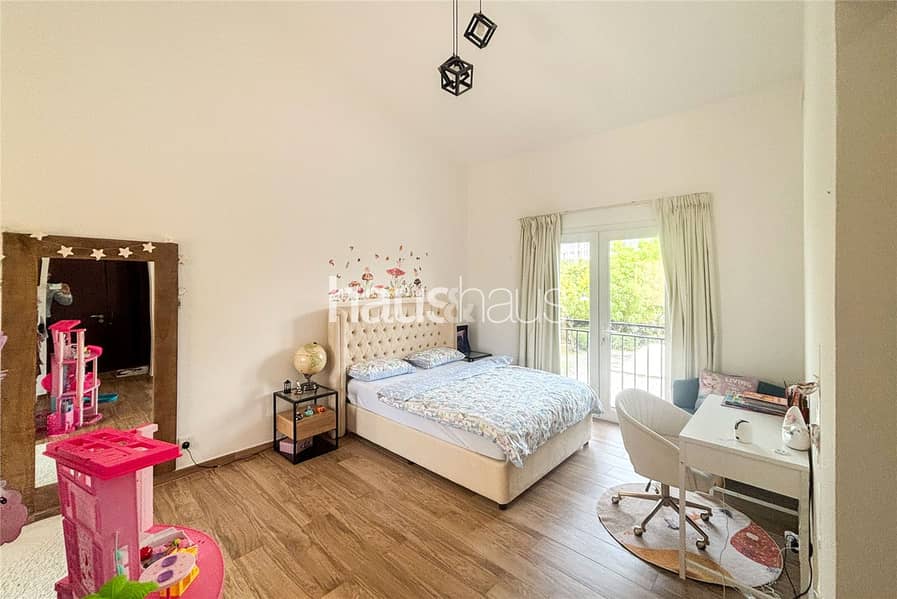 Upgraded | Quiet Location | Park Backing - Image 9