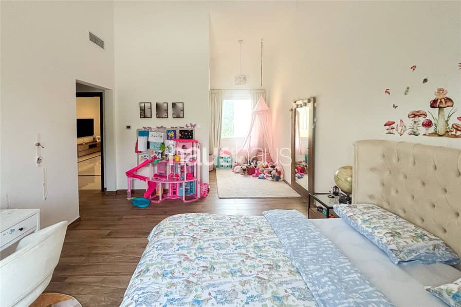 Upgraded | Quiet Location | Park Backing - Image 11