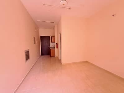 Studio for Rent in Muwaileh, Sharjah - 20250908_111420. jpg