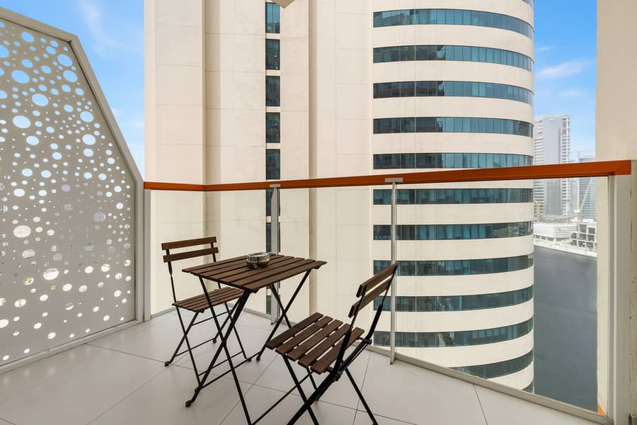 Spacious Studio with Canal View | Ready to Move in - Image 13