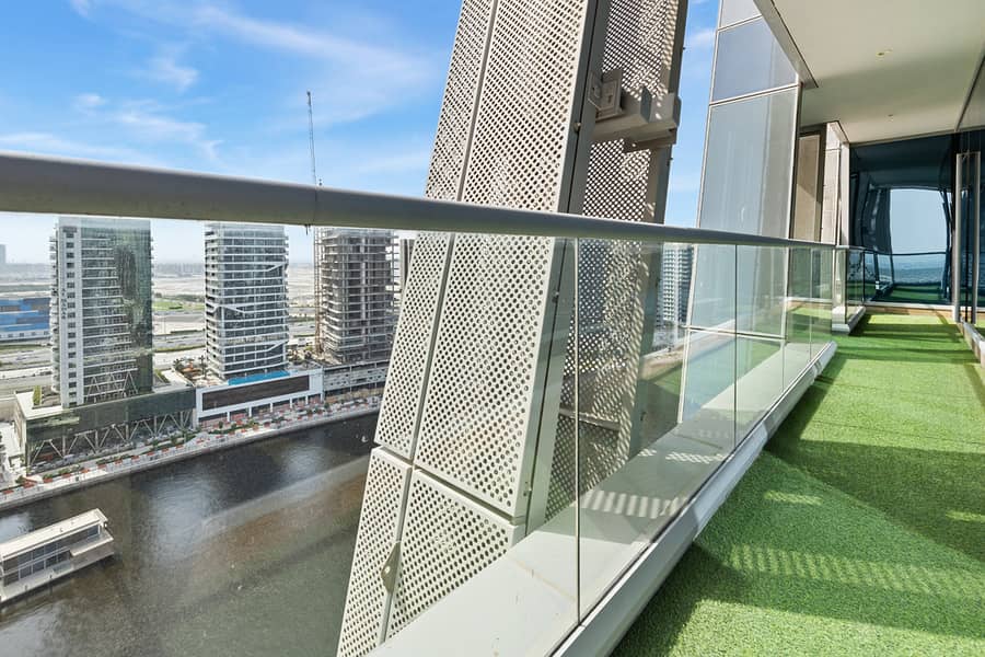 Elegant 2 BR Canal View | Hotel-Style Living | Great Amenities - Image 8