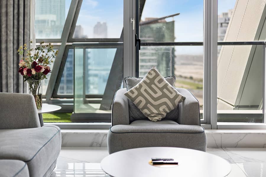 Elegant 2 BR Canal View | Hotel-Style Living | Great Amenities - Image 18