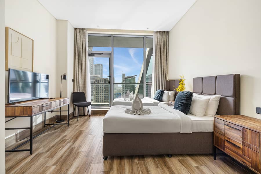 Elegant 2 BR Canal View | Hotel-Style Living | Great Amenities - Image 19