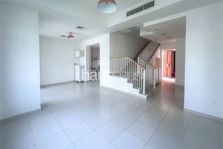 3 Bedroom Villa for Rent in Reem, Dubai - Large Corner Plot | Study Room | Well Maintained