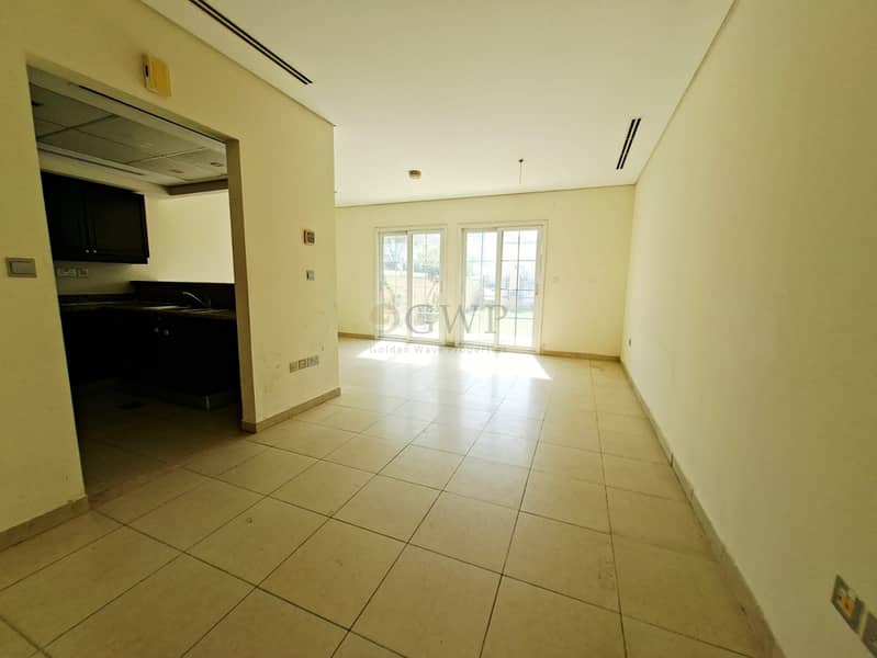 Single Row | Park Facing | Easy Access | Available - Image 6