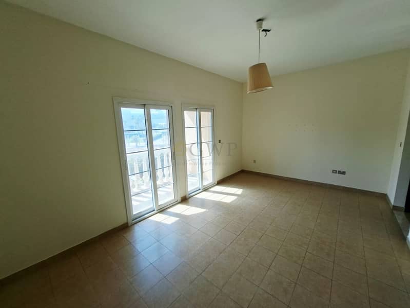 Single Row | Park Facing | Easy Access | Available - Image 8