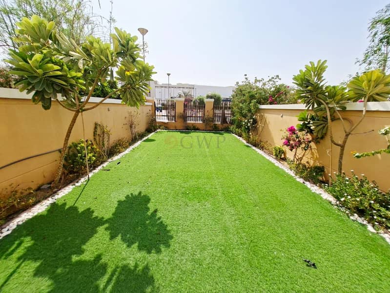 Single Row | Park Facing | Easy Access | Available - Image 19