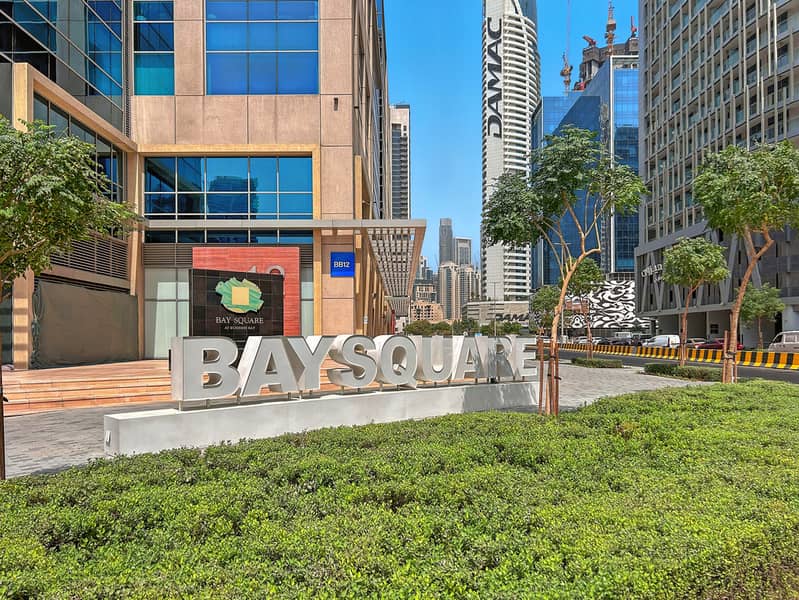 Spacious 1 BR Plus Study Room | City View | Close to Downtown