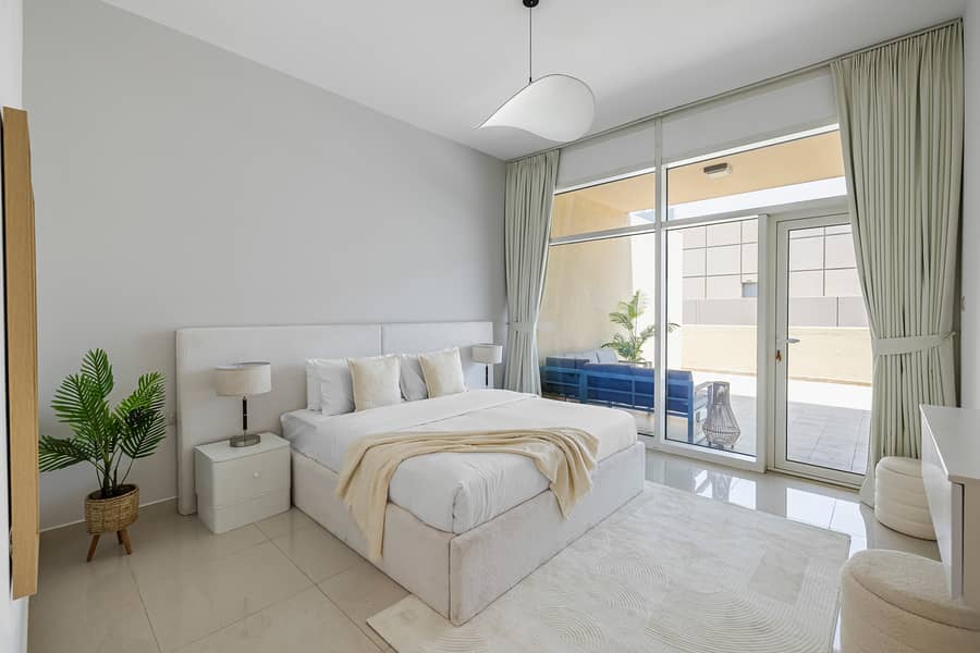 Spacious 1 BR Plus Study Room | City View | Close to Downtown