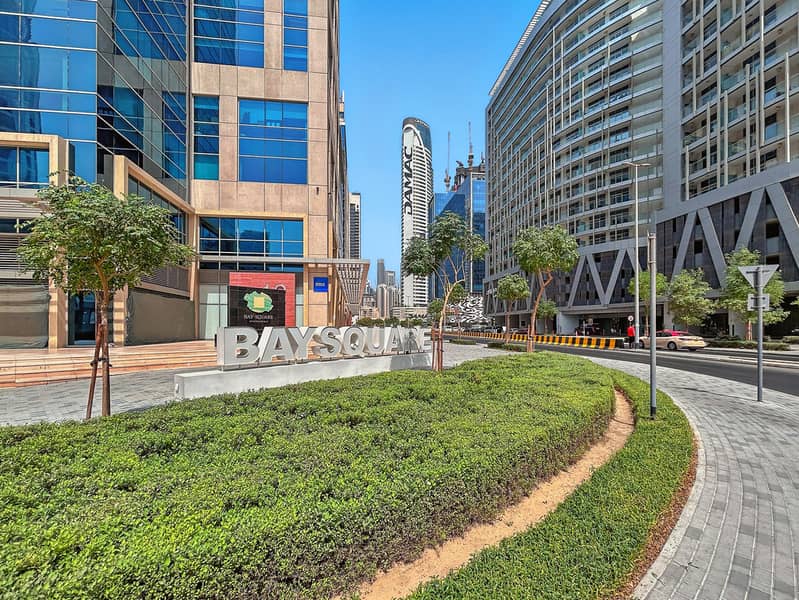 Spacious 1 BR Plus Study Room | City View | Close to Downtown - Image 15