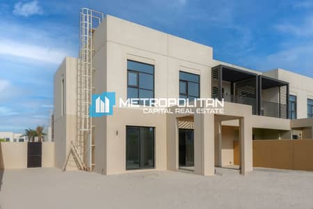 3 Bedroom Townhouse for Sale in Al Jurf, Abu Dhabi - Corner 3BR+Maids Room | Ready To Move | Brand New