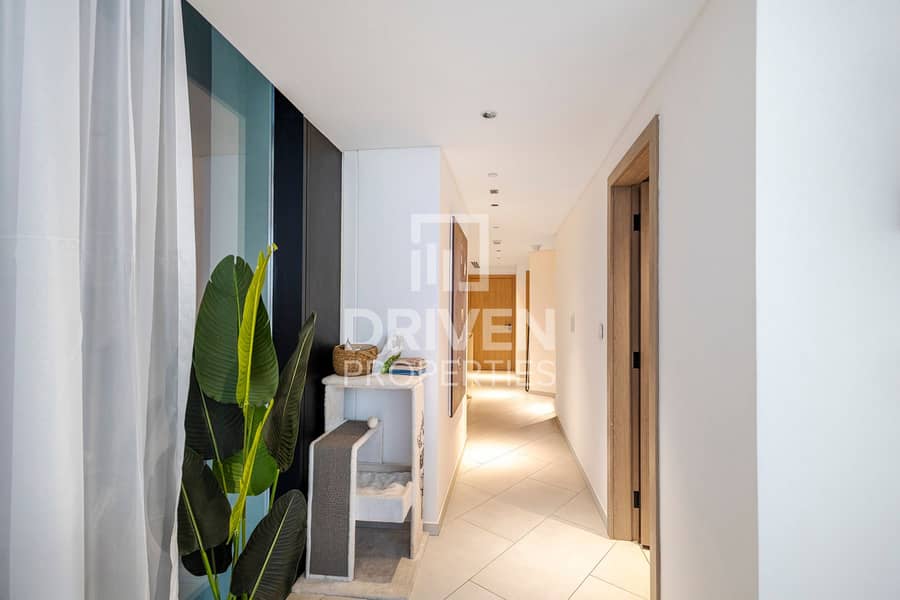 Burj Khalifa View | Vacant | Fully Furnished - Image 8