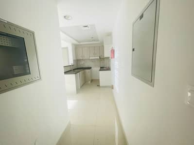 شقة 1 غرفة نوم للايجار في المدينة العالمية، دبي - 4222cfc1-b9de-494d-a7cd-670f40f81930. jpg