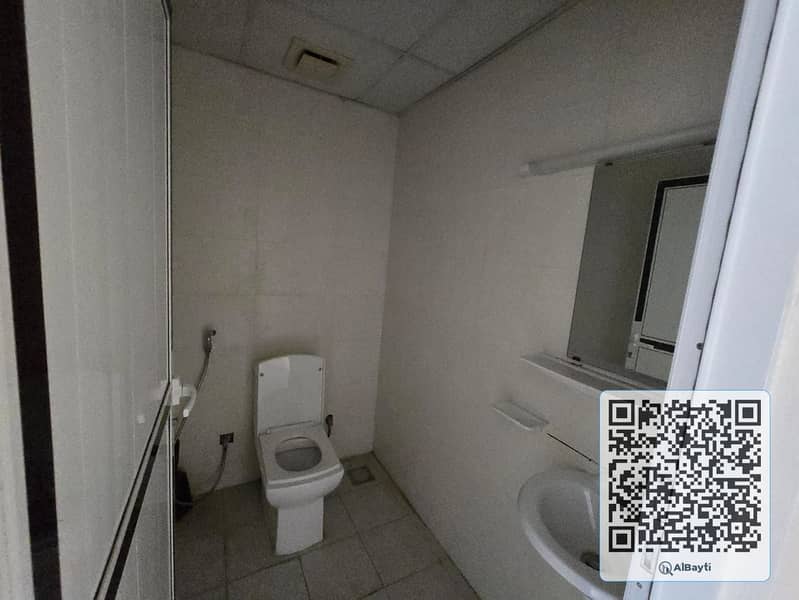 4 WhatsApp Image 2025-09-12 at 14.12. 41 (1). jpeg