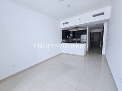 Studio for Rent in Dubai Marina, Dubai - Marina View | Spacious Studio | Large balcony