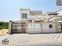 فرصة مميزة فيلا للبيع بحوش و جلسه بالروف مع برجوله تشطيب شخصي موقع مميز بسعر لقطه