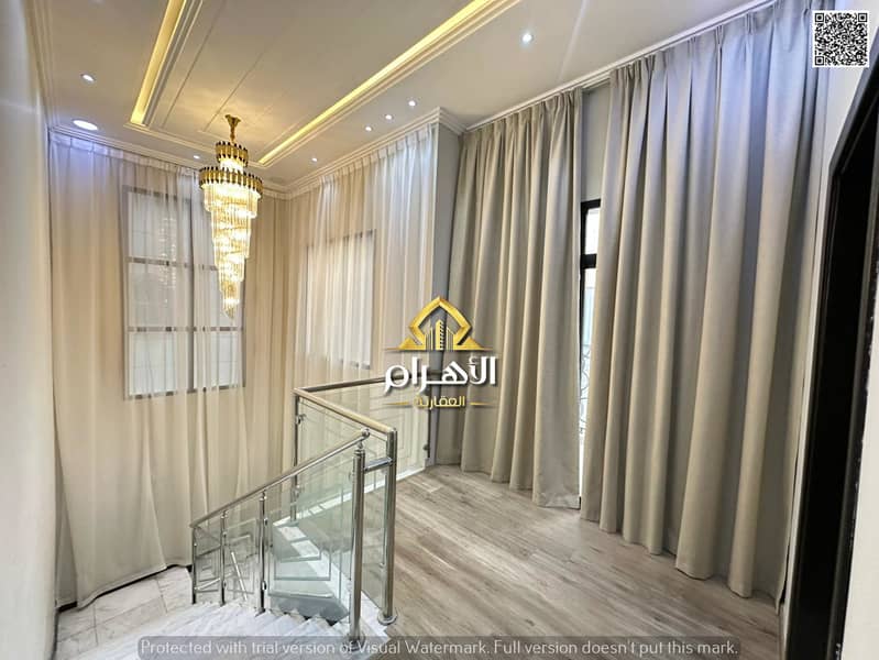 5 2acc2908-54de-423f-a3ec-a4bd3a2eda0d. jpg