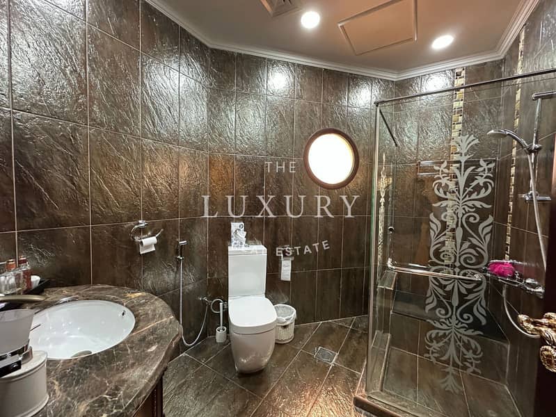 Modern Elegance | Private Villa | 6BR Villa - Image 14