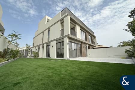 4 Bedroom Villa for Rent in Tilal Al Ghaf, Dubai - GREEN BELT | FULLY LANDSCAPED | UPGRADED