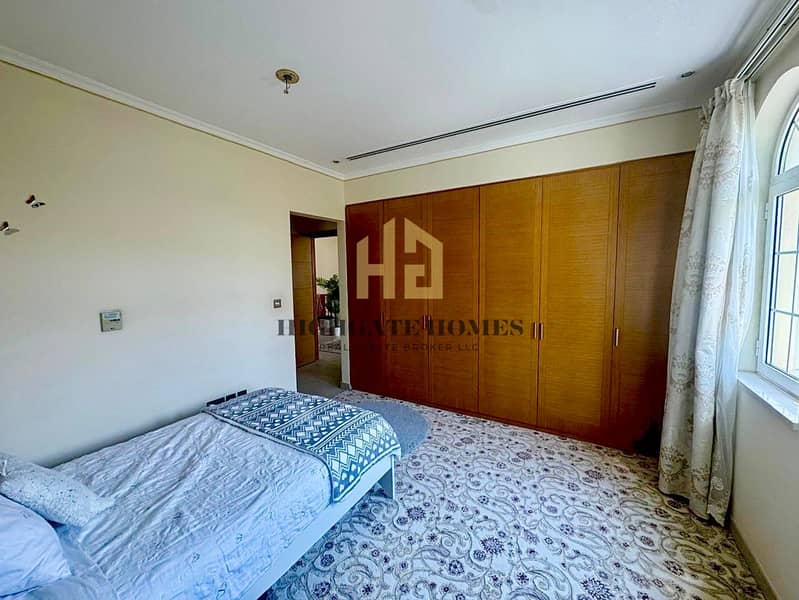 NEW in the Market | 4BR Small | Well-Kept Villa - Image 8