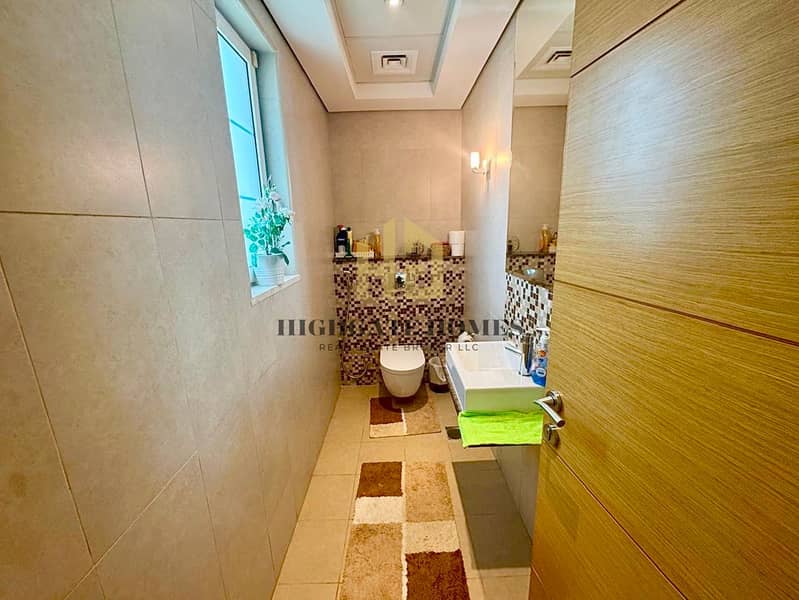 NEW in the Market | 4BR Small | Well-Kept Villa - Image 11