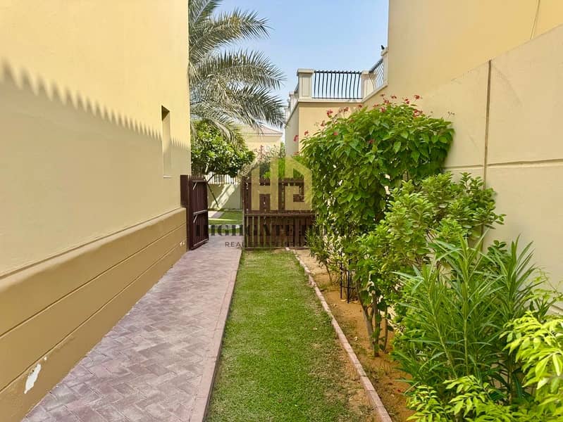 NEW in the Market | 4BR Small | Well-Kept Villa - Image 14