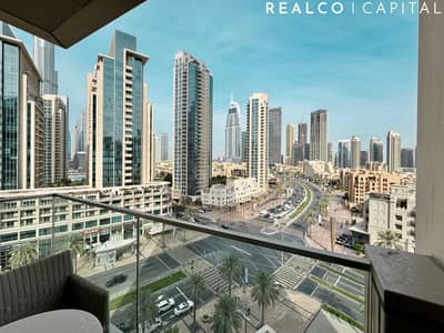 2 Bedroom Apartment for Rent in Downtown Dubai, Dubai - Elegant 2BR | Burj Khalifa View | Mid Floor