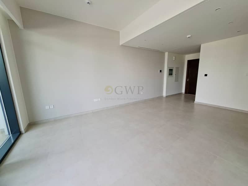 Next to Pool | Brand New | In the Middle of Park - Image 15