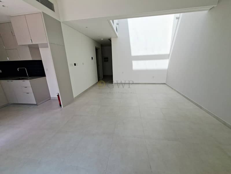 Walk to Pool | Park Backing | Sunny and Bright