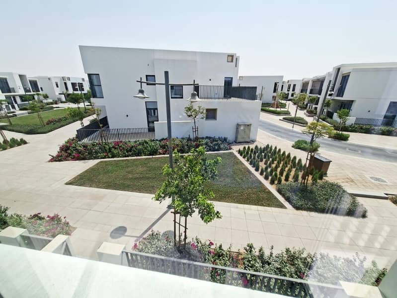 Walk to Pool | Park Backing | Sunny and Bright - Image 11