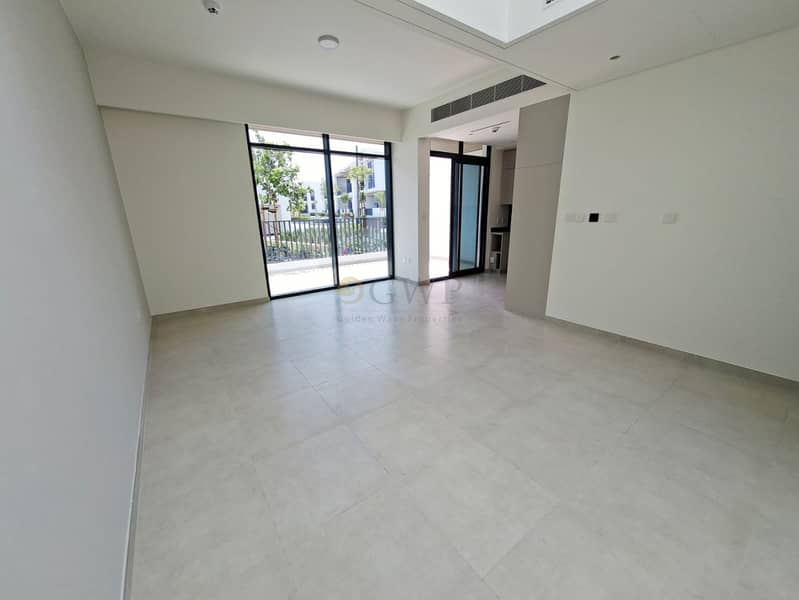 Walk to Pool | Park Backing | Sunny and Bright - Image 12