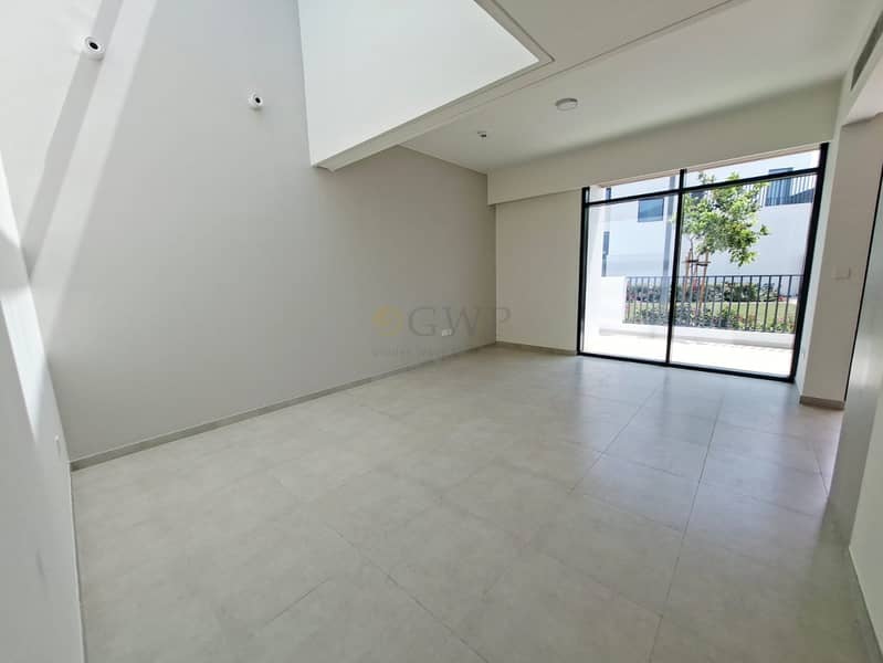 Walk to Pool | Park Backing | Sunny and Bright - Image 16