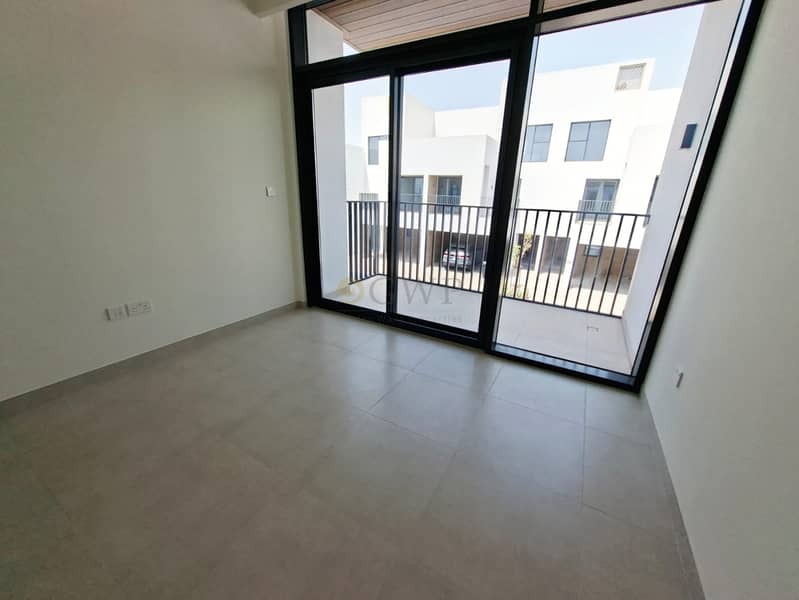 Walk to Pool | Park Backing | Sunny and Bright - Image 22