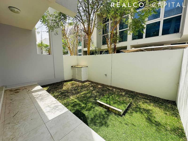 3BR Townhouse | Back to Back | Vacant Now