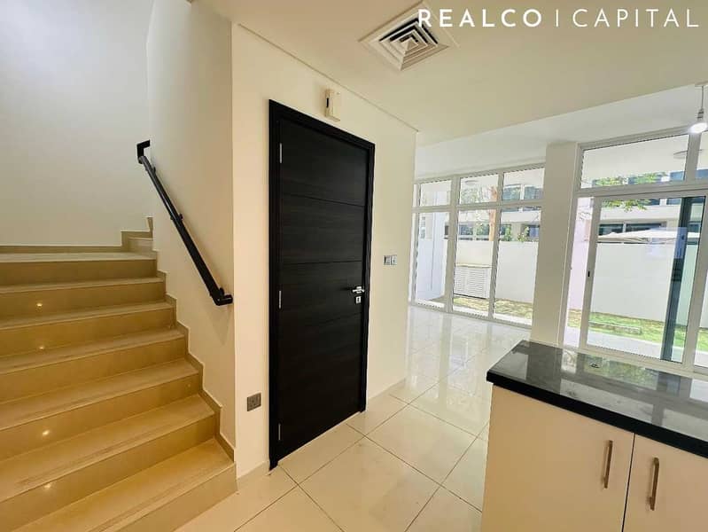 3BR Townhouse | Back to Back | Vacant Now - Image 9