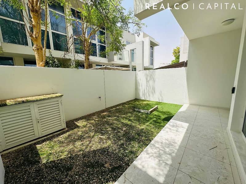 3BR Townhouse | Back to Back | Vacant Now - Image 12