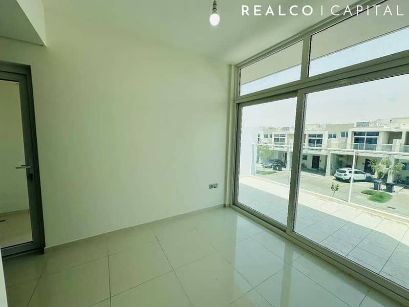 3BR Townhouse | Back to Back | Vacant Now - Image 14