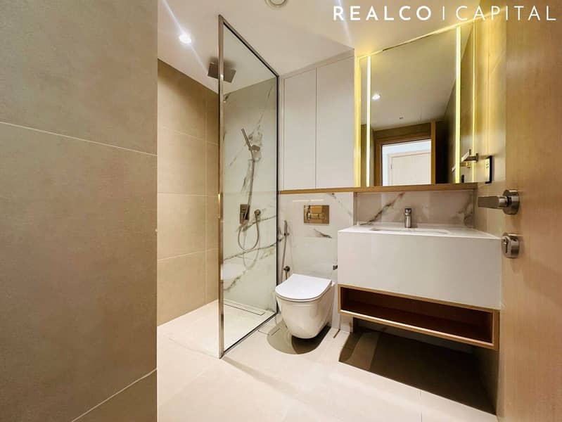 Bright and Spacious | Brand New | Pool View - Image 9