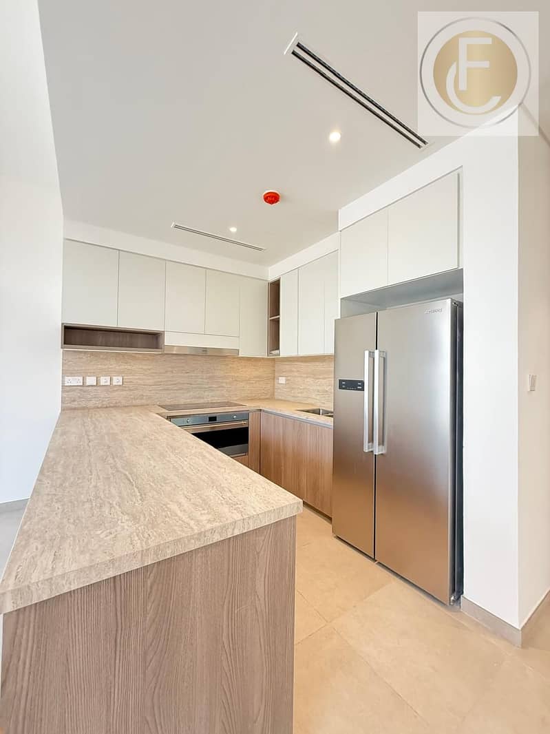 Brand new | Single Row | 3BR+M | Spacious Layout Prime Location