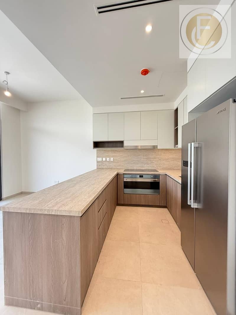 Brand new | Single Row | 3BR+M | Spacious Layout Prime Location