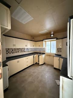 7 bedrooms Villa 2 floors Faseel