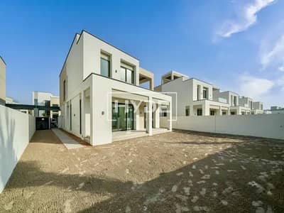 4 Bedroom Villa for Sale in Arabian Ranches 3, Dubai - Single Row | Backing Park | Motivated Seller