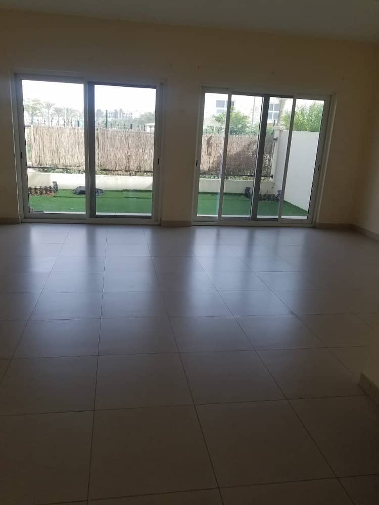 SING ROW SOUQ FACING -- 3 BEDROOM MAID'S ROOM VILLA FOR RENT JUST IN 82K/02 PAYEMENTS SING ROW SOUQ FACING -- 3 BEDROOM MAID'S ROOM VILLA FOR RENT JUST IN 82K/02 PAYEMENTS