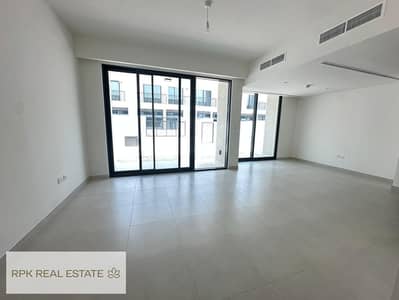 3 Cпальни Вилла в аренду в Таун Сквер, Дубай - IMG-20250710-WA0022. jpg