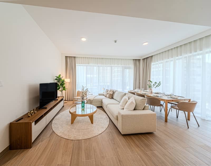 Modern and New 3BD + Maid's Room in Lotus 4, Creek Beach - Image 11