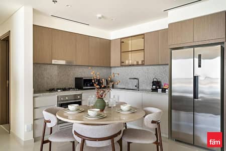 2 Bedroom Flat for Rent in Dubai Harbour, Dubai - Fully Furnished | Seaview | Beachfront Living