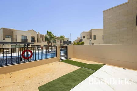 3 Bedroom Townhouse for Rent in Jumeirah Golf Estates, Dubai - Direct Pool View and Access | Sun Set Facing