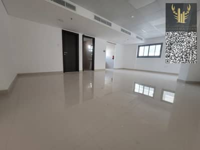 艾尔朱尔夫， 阿治曼 展览店面待租 - IMG-20250913-WA0132. jpg